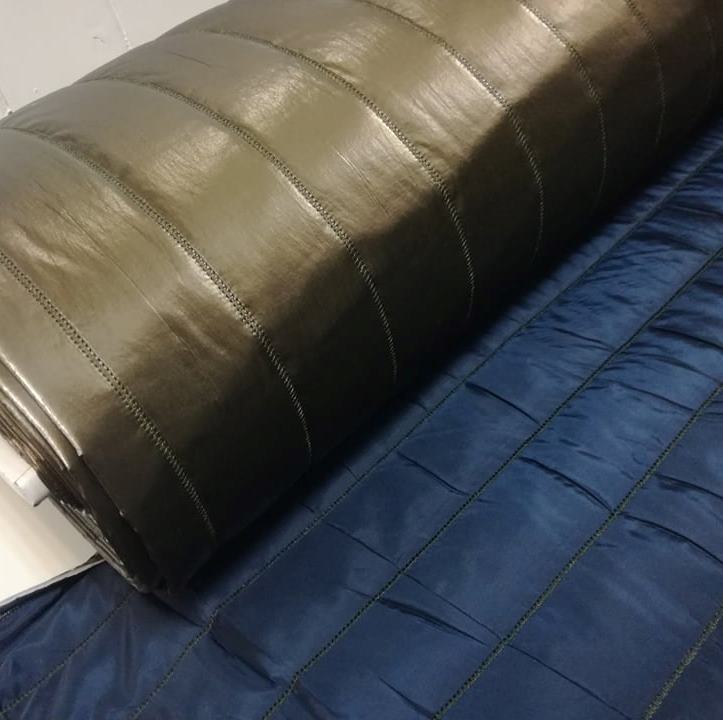ZATEPLENÁ PREŠÍVANÁ LÁTKA BRONZOVÁ LESKLÁ- BUNDOVINA posledný kus posledný kus 80 cm !!!